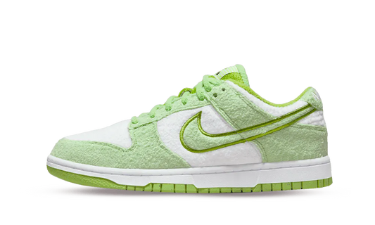 Nike Dunk Low SE Fleece Green